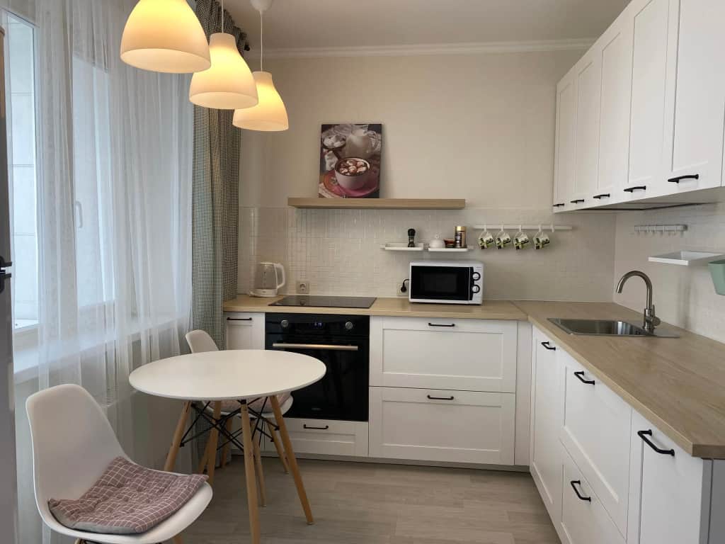 Квартира Современная рядом с ТЦ Остров Arendatmn24: фото 3