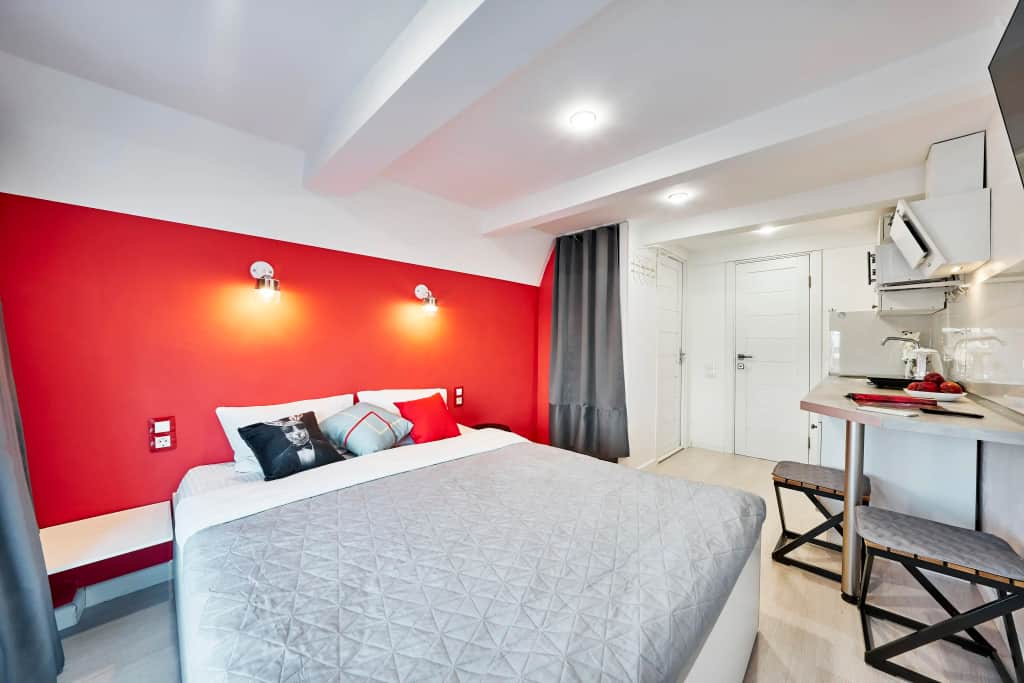 Апартаменты EasyGuest в красных оттенках интерьера Чертановской 7А: фото 2