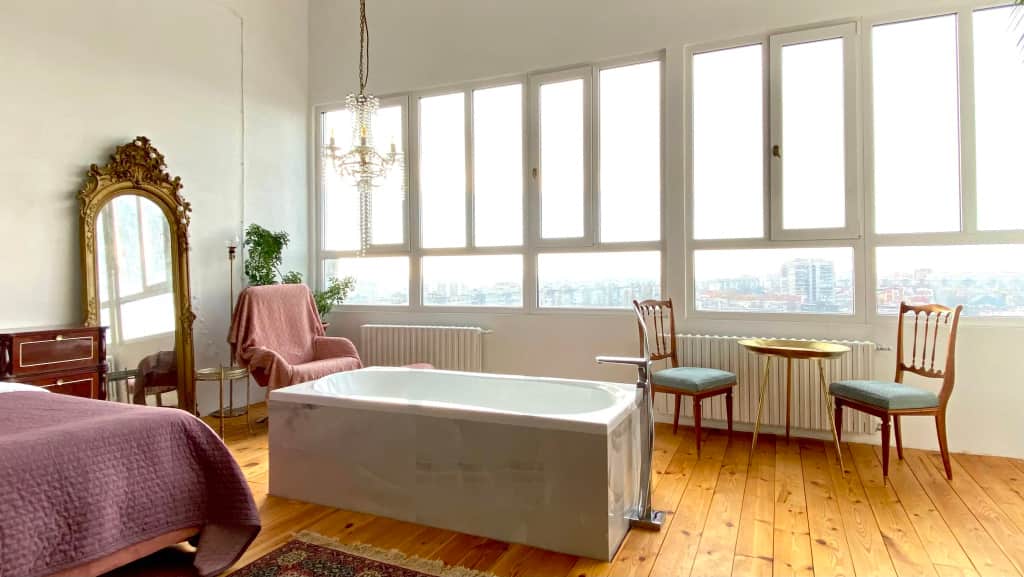 Апартаменты ApartMari Уникальный Люкс с видом на город: фото 2