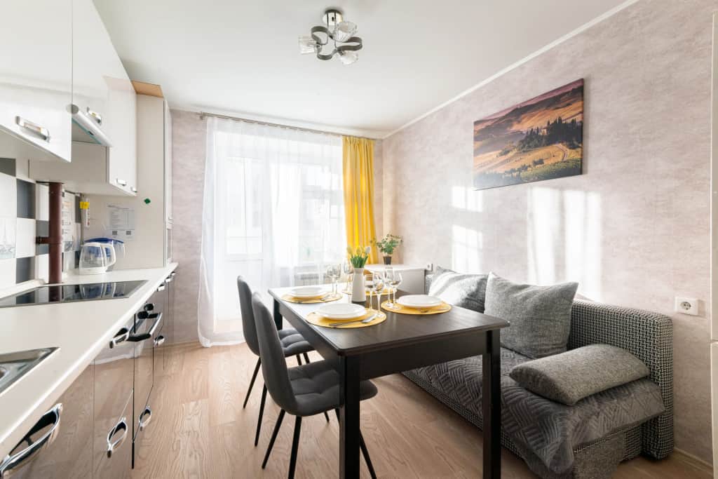 Квартира 1-к у залива на Маркова 8/2 от RentAp, 4 сп.места: фото 2