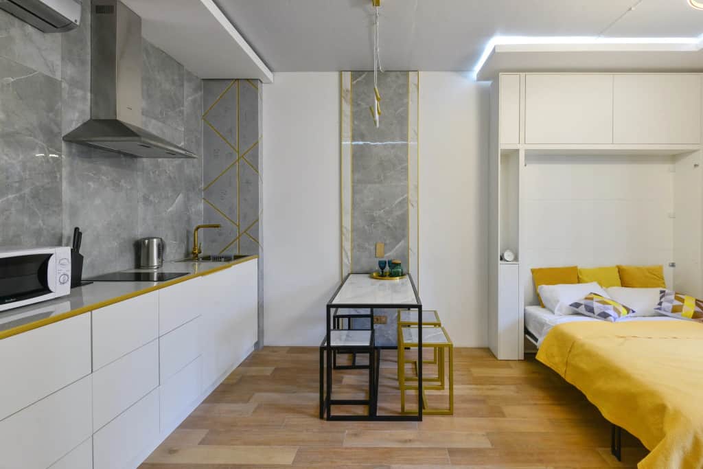 Апартаменты #1 Grey studio for 2+2 by Lo Apartments: фото 2
