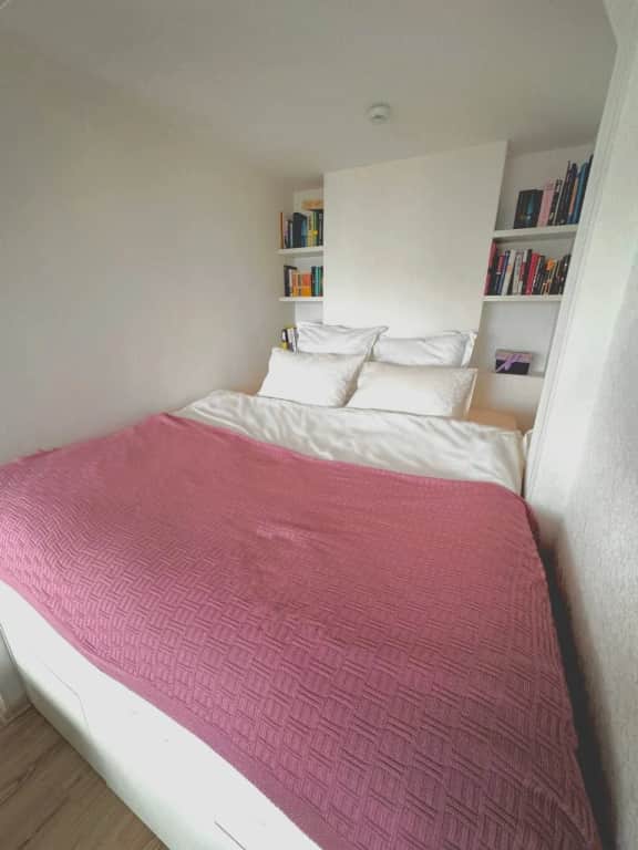 Квартира Уютная Студия White Room в PtzHome: фото 3