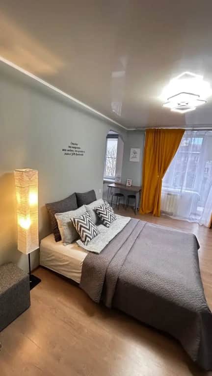 Апартаменты J&N Apartments Трёхместная студия с балконом в центре города Московский 16: фото 3