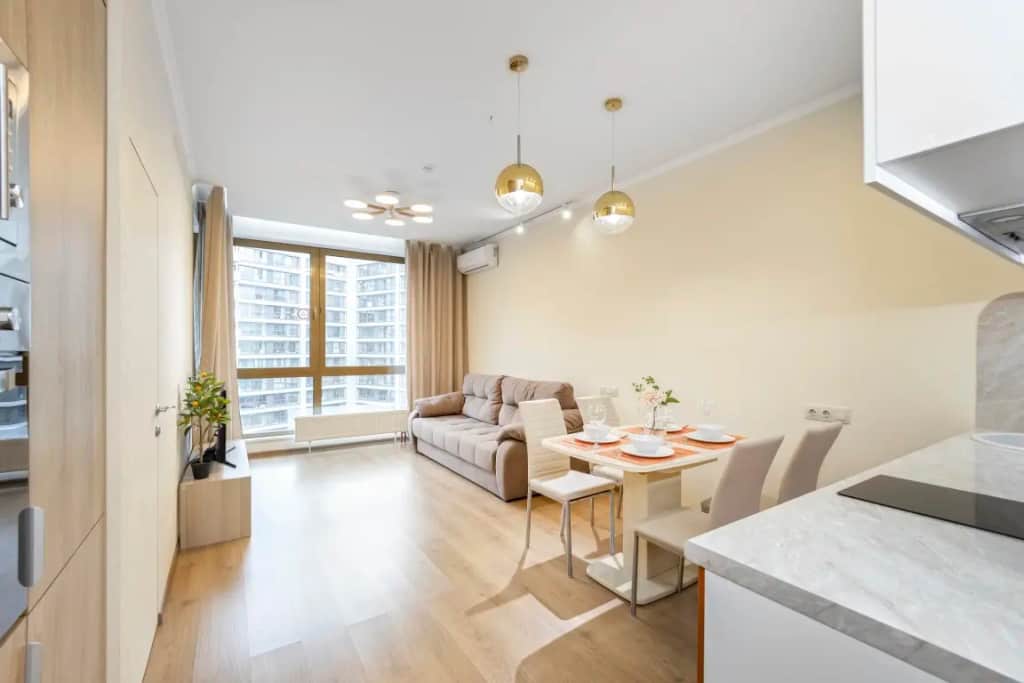 Апартаменты с Балконом Elite Apartments: фото 2