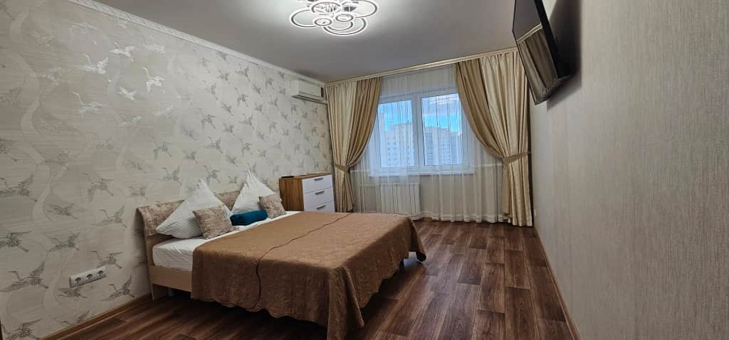 Квартира Трехкомнатные на Емлютина: фото 2