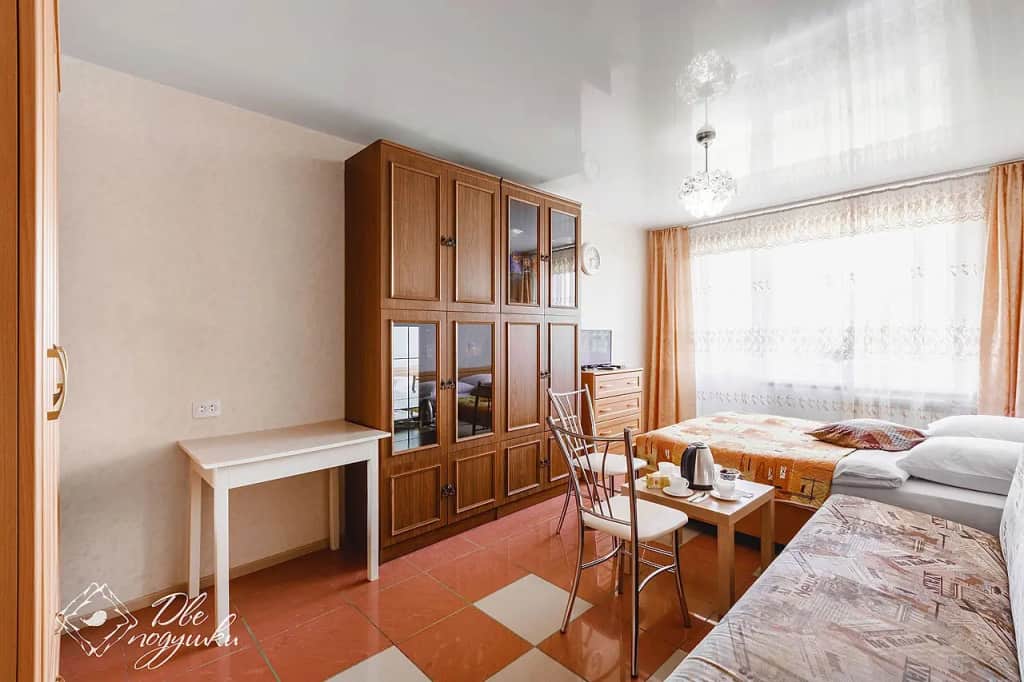 Квартира ДВЕ ПОДУШКИ 2+2 на Химиков, 17: фото 2