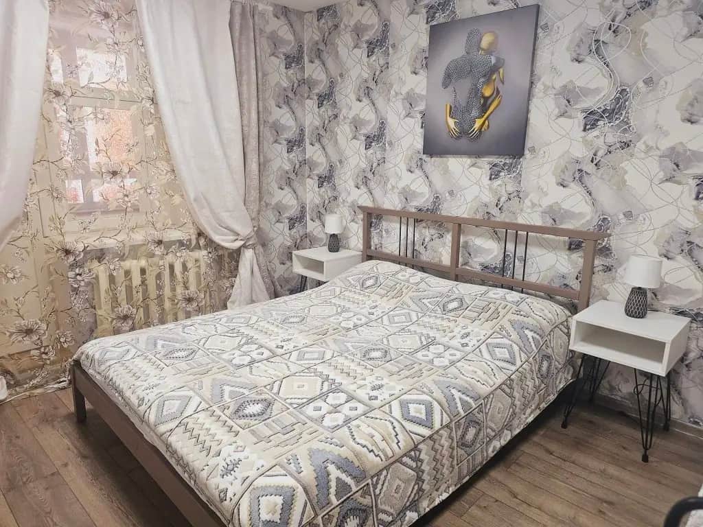 Апартаменты двухкомнатные рядом с парком Швейцария: фото 2