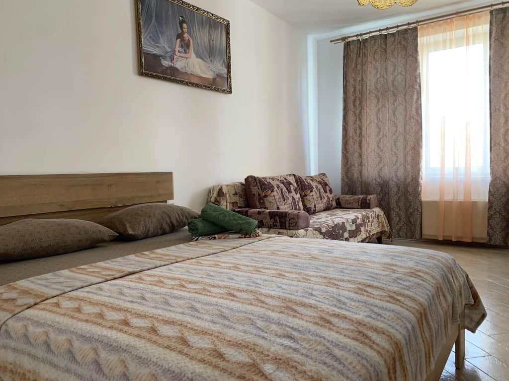 Квартира Прекрасная Возле Кристалла Рядом С Центром: фото 3