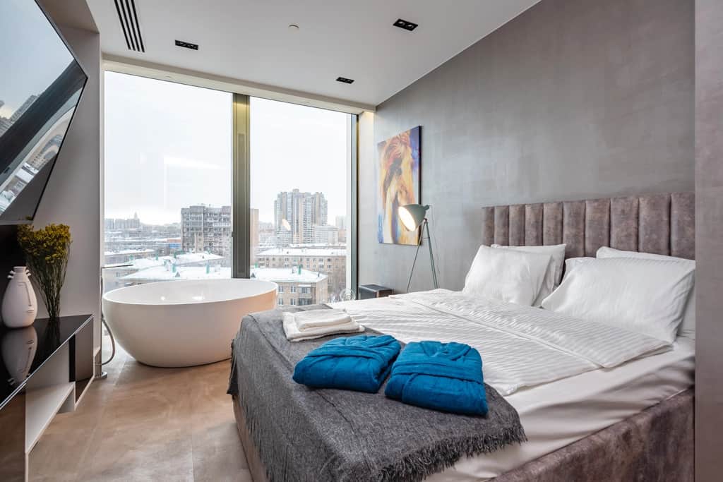 Апартаменты Neva Towers c ванной у окна: фото 3