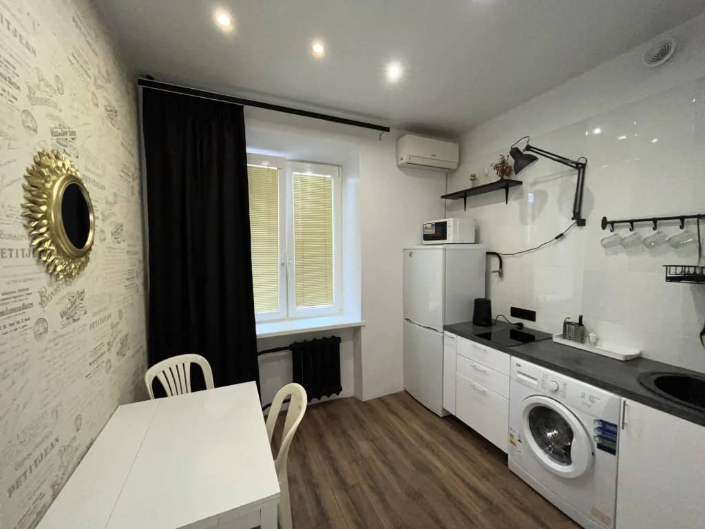 Apartment with a balcony at 1st Dubrovskaya street: фото 5