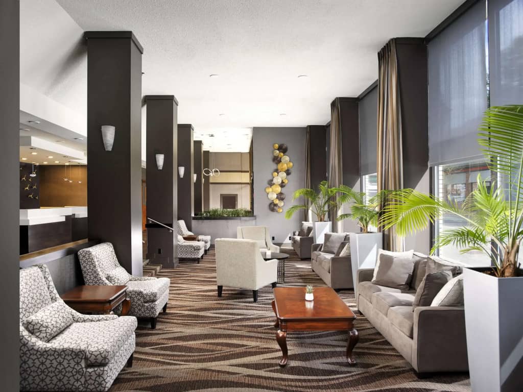 Best Western Plus Carlton Plaza Hotel: фото 4