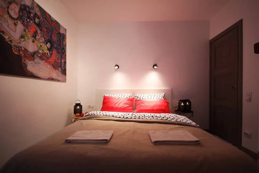 CoHome Stylish Apartment: фото 7