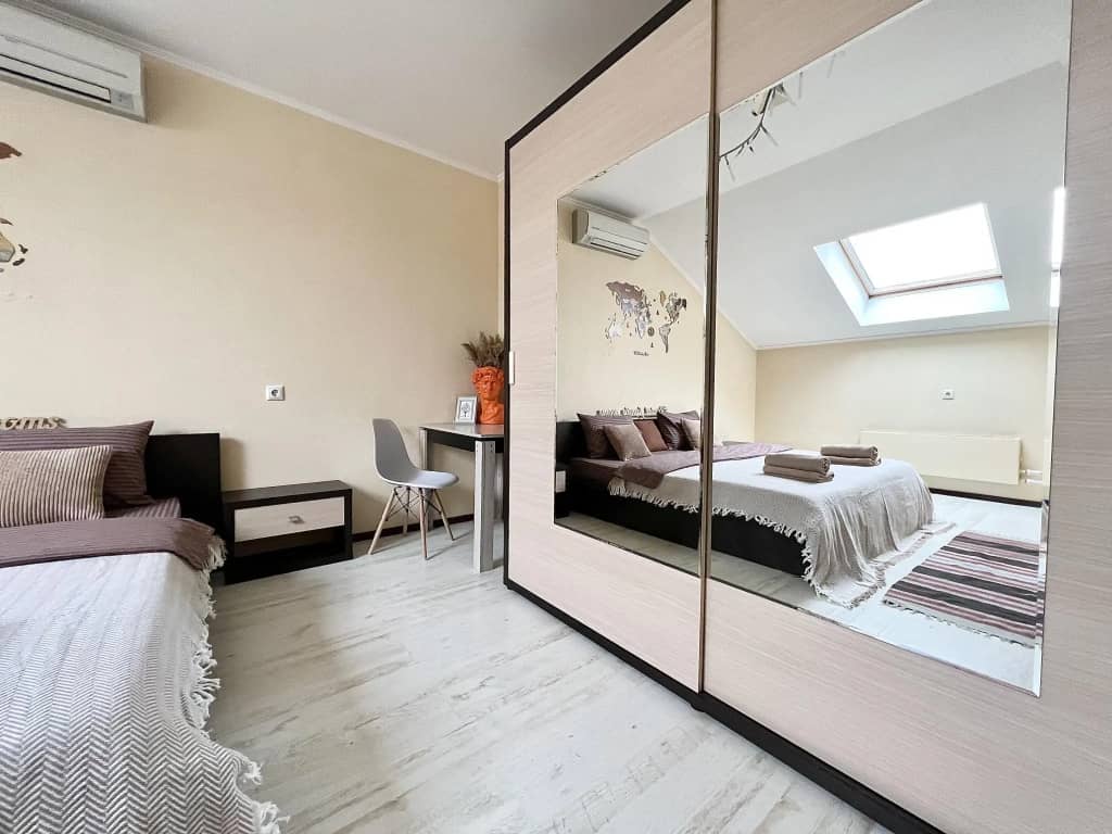 Rental Family Rooms (Рентал Фэмили) на улице 25 Октября: фото 4