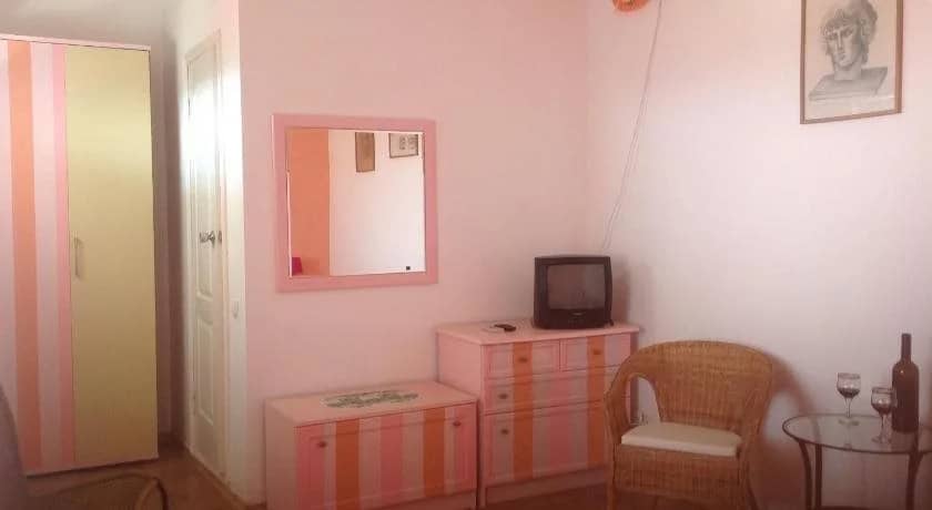 U Treh Roz Guest House: фото 6