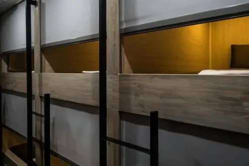 THE KUBZ Capsule Hotel: фото 5
