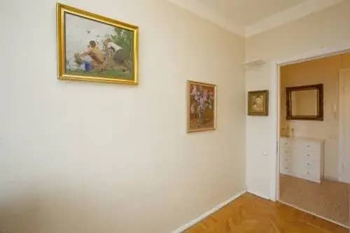 White Apartment: фото 4