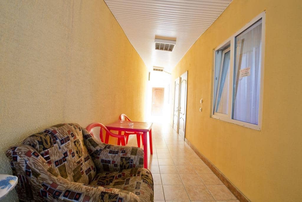 Caucasian Yard Guest House: фото 7