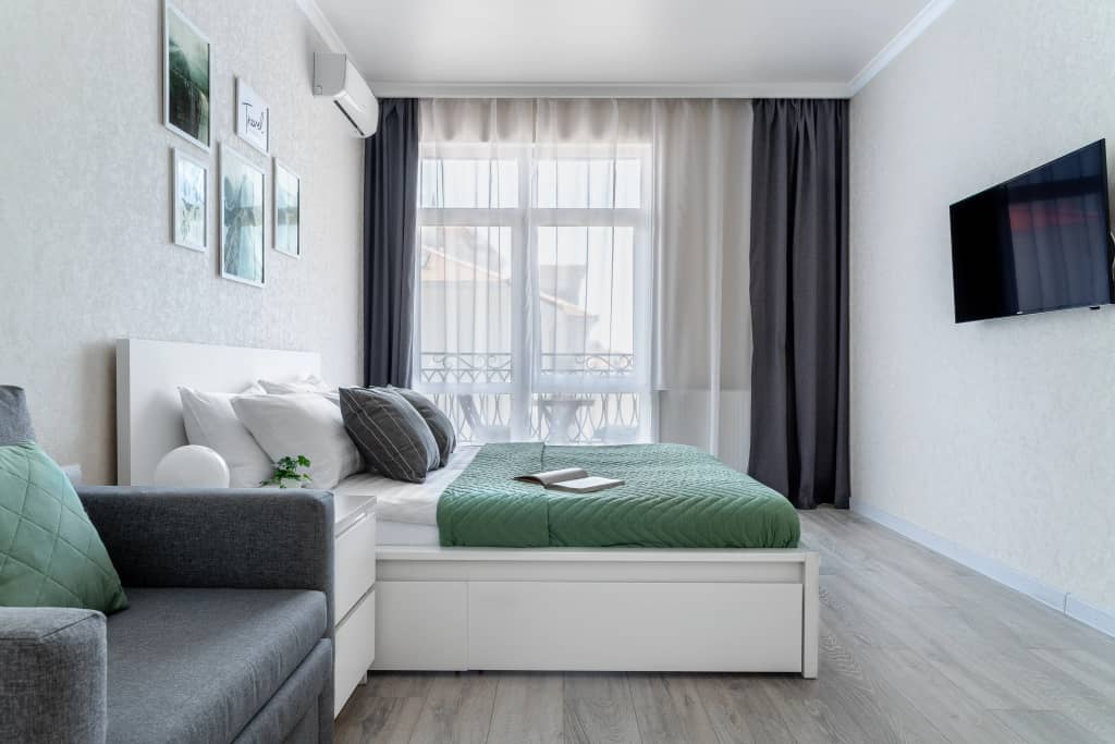 Апартаменты Светлые Уютные на Первой Береговой Линии от Home Group apartments: фото 5