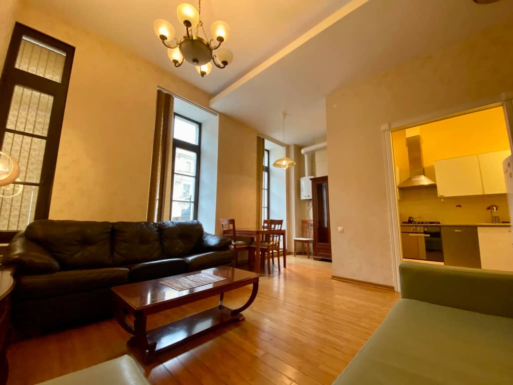 Современная квартира Невский 13 с балконом и парковкой: фото 4
