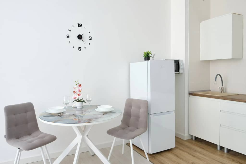 Апартаменты RentPlaza c панорамным видом в центре на Большакова: фото 5