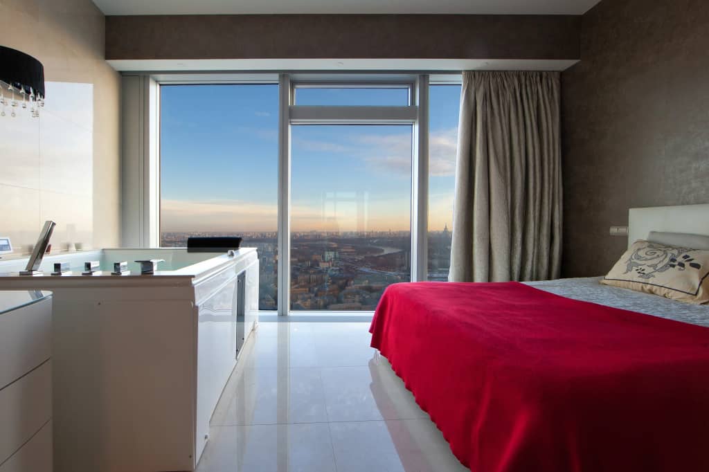 Апартаменты Golden Apartments Falcon jacuzzi on 48th floor: фото 4