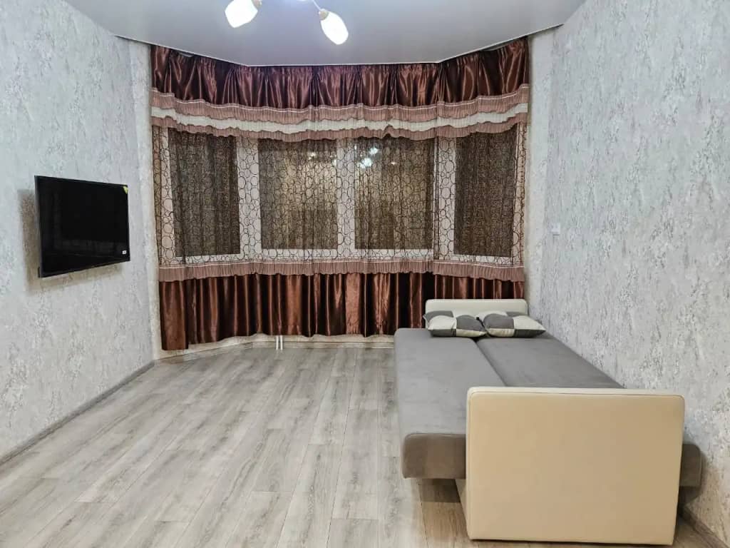 Квартира Однокомнатная с Кухней-Гостиной на Джамбула: фото 4
