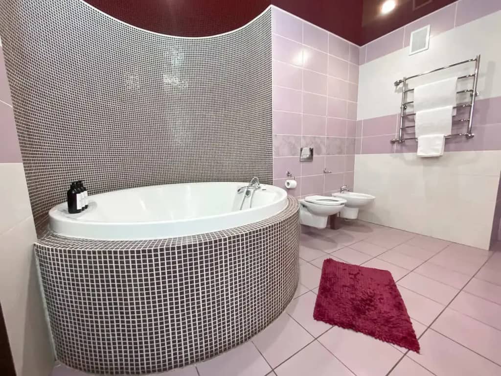 Апартаменты семейные с камином у ТЦ Аквамолл: фото 7