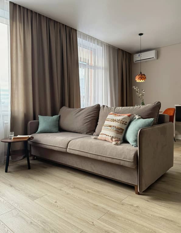 Квартира-студия от GoodHome_ekb в современном районе Академический: фото 6