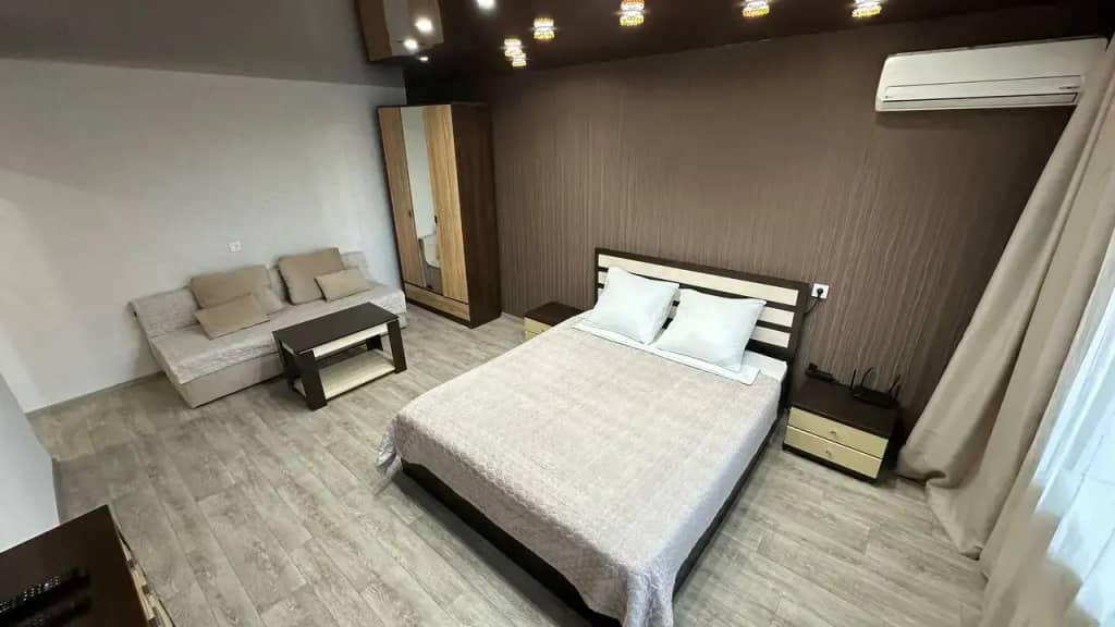 Квартира 1-комн 4чел ApartLand Первостроителей Аллея Труда Центр: фото 7