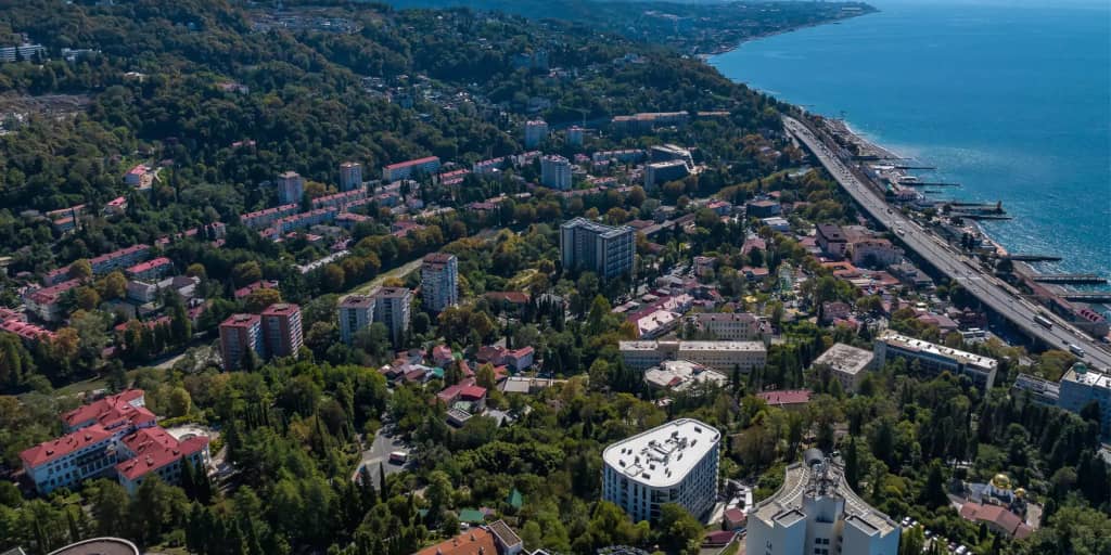 Апартаменты в центре Хосты с круглогодичным подогреваемым бассейном и видом на море АК Горка: фото 5
