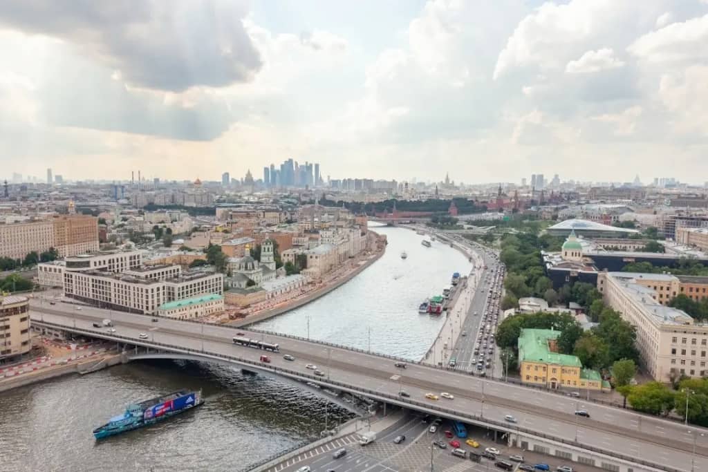 Апартаменты  Роскошные с Балконом и Видом на Кремль: фото 4