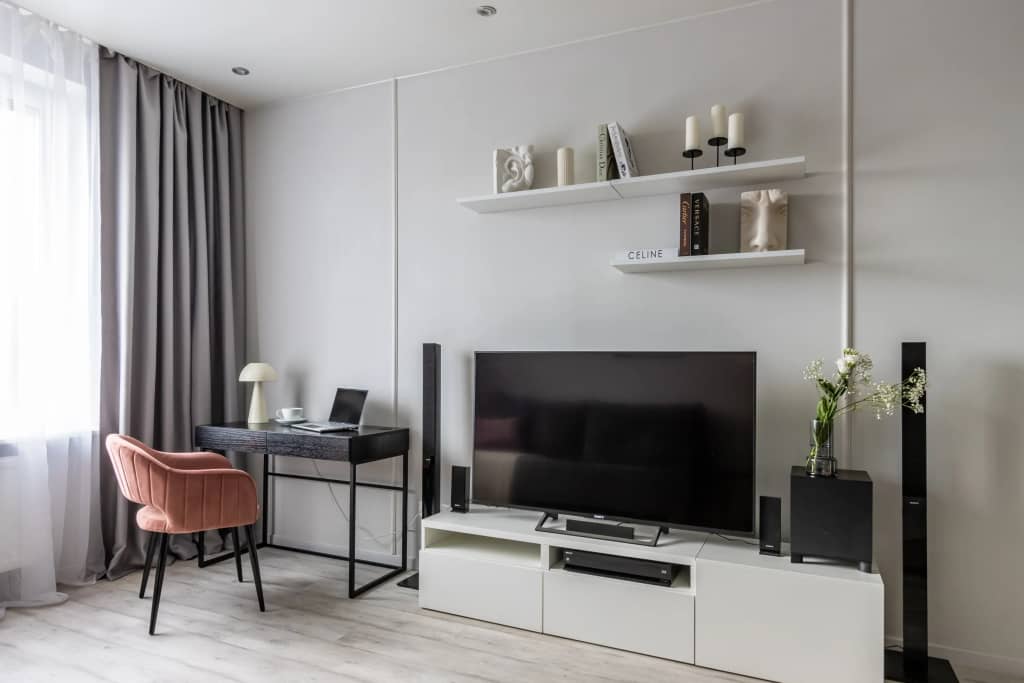 Квартира Antic на Кременчугской Satin Home: фото 4