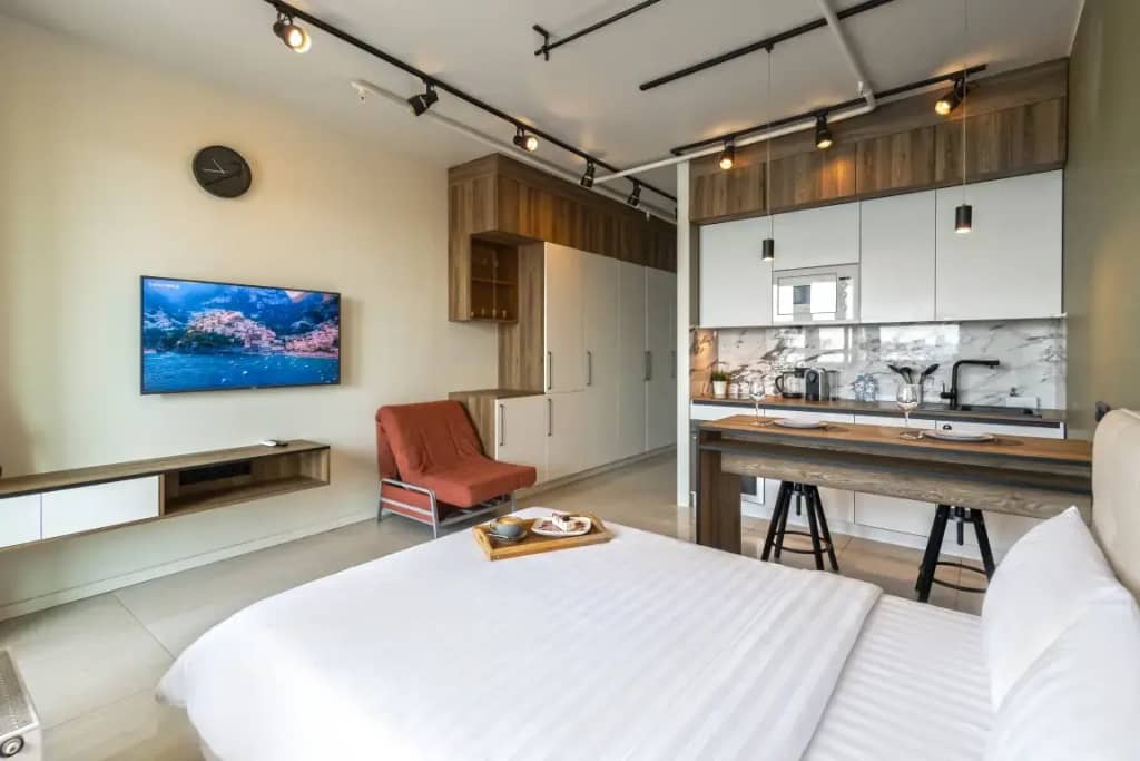 Апартаменты Студия с Видом на Город Elite Apartments: фото 7