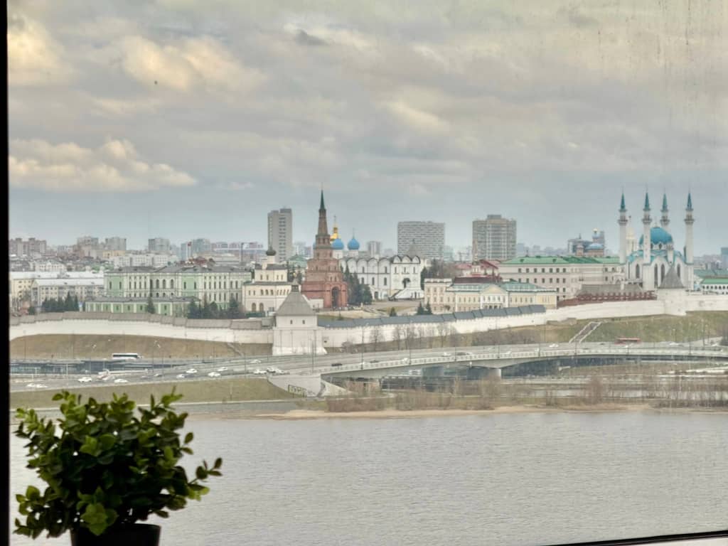 Квартира 2комн Sunvilles с видом на Кремль: фото 4