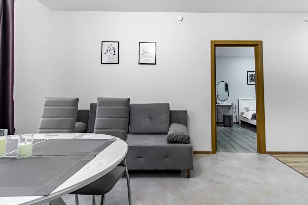 Апартаменты Vegas Apartments на Александра Хохлова: фото 4