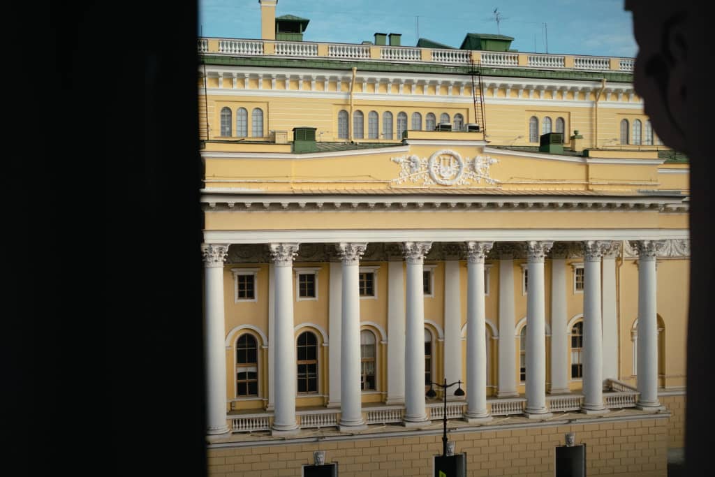 Апартаменты Minin Apartments с видом на Александринский Театр 130 кв.м.: фото 6