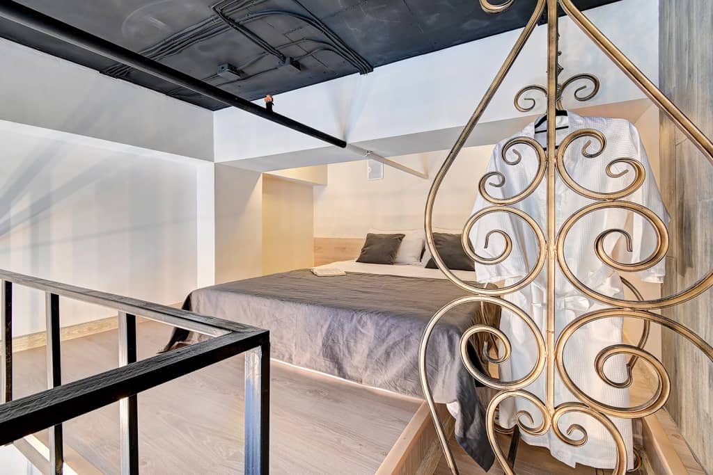 Апартаменты Loft в АК Миррор: фото 4