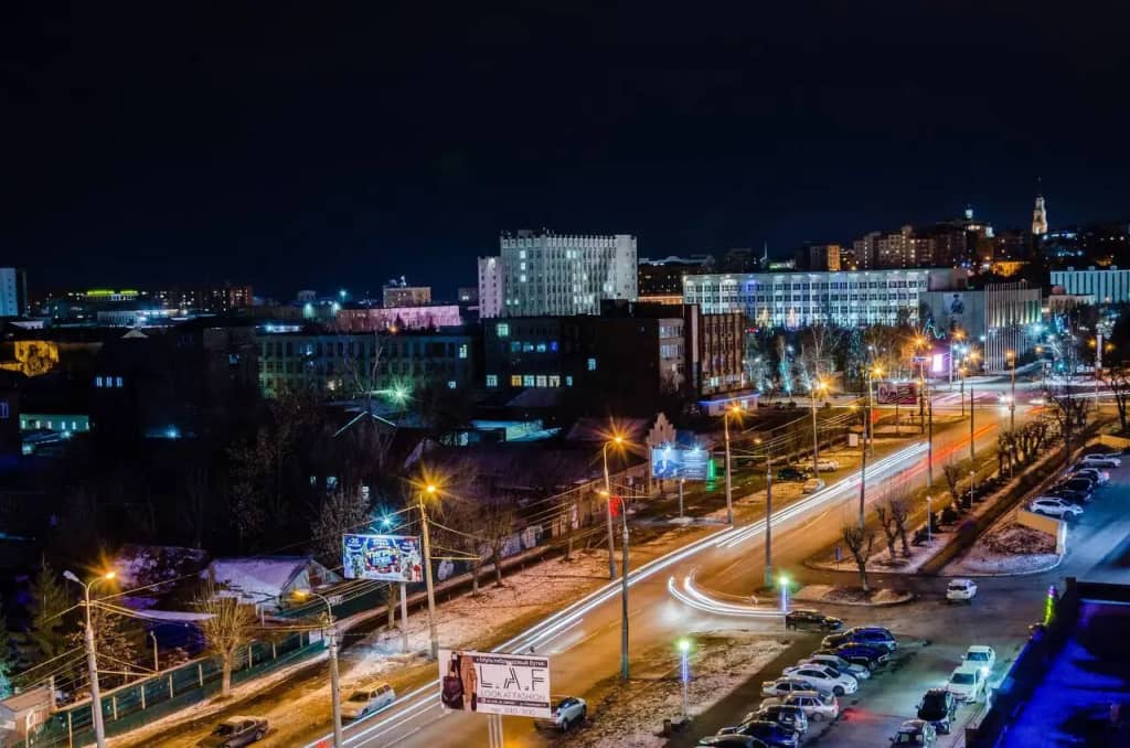 Квартира рядом с ЖД Вокзалом в Центре Города: фото 6