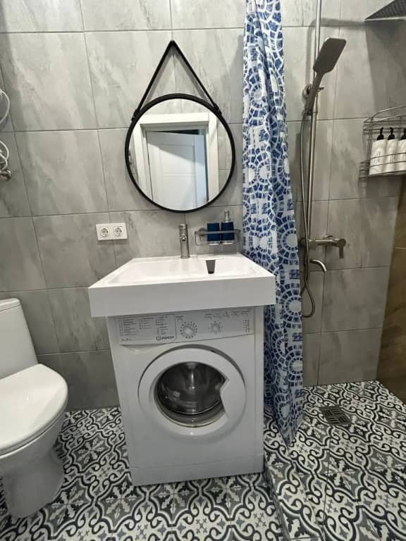 Апартаменты Moon Tower стильная студия в центре: фото 6