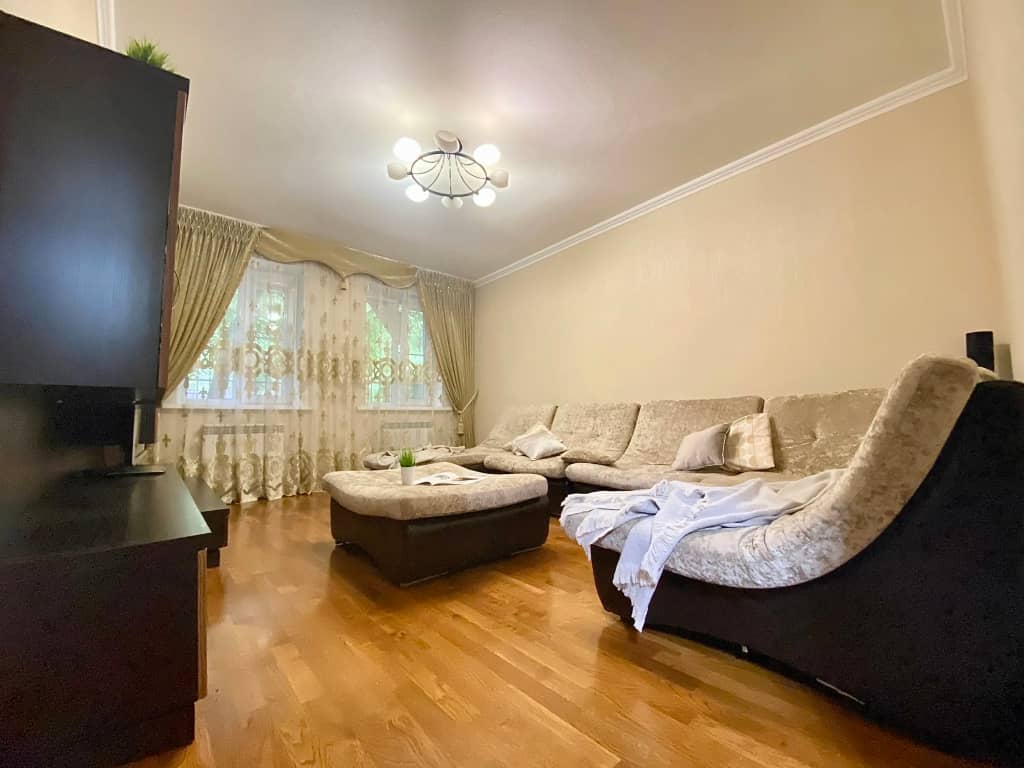 Квартира Трехкомнатная рядом с рынком: фото 4
