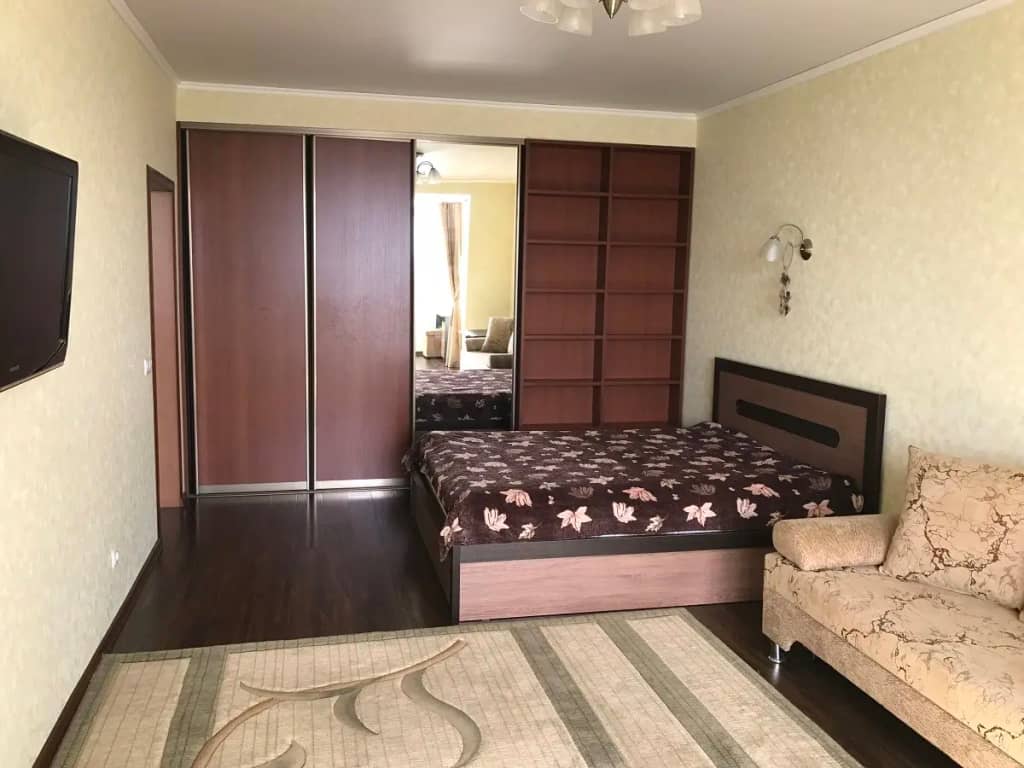 Квартира комфортная в новом доме с парковкой на Комсомольской 148: фото 4