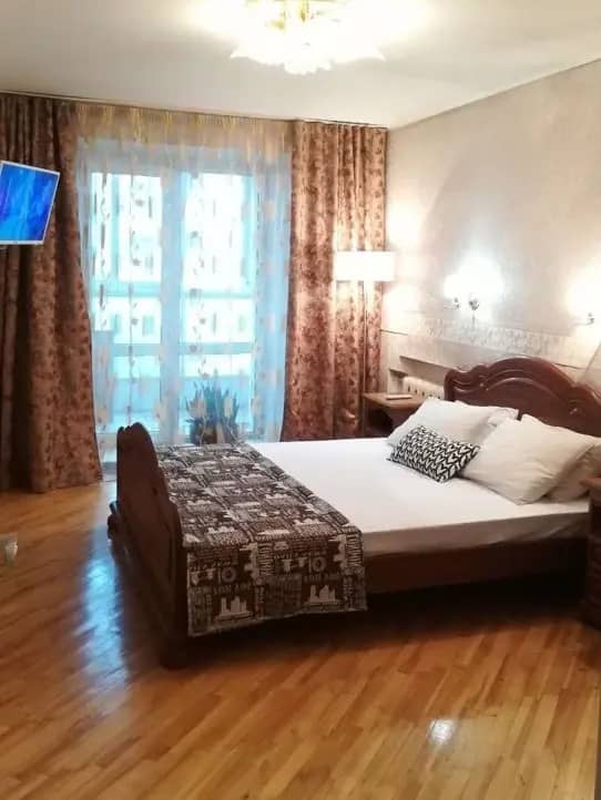 Квартира Экологичная Четырехкомнатная в Центре: фото 6