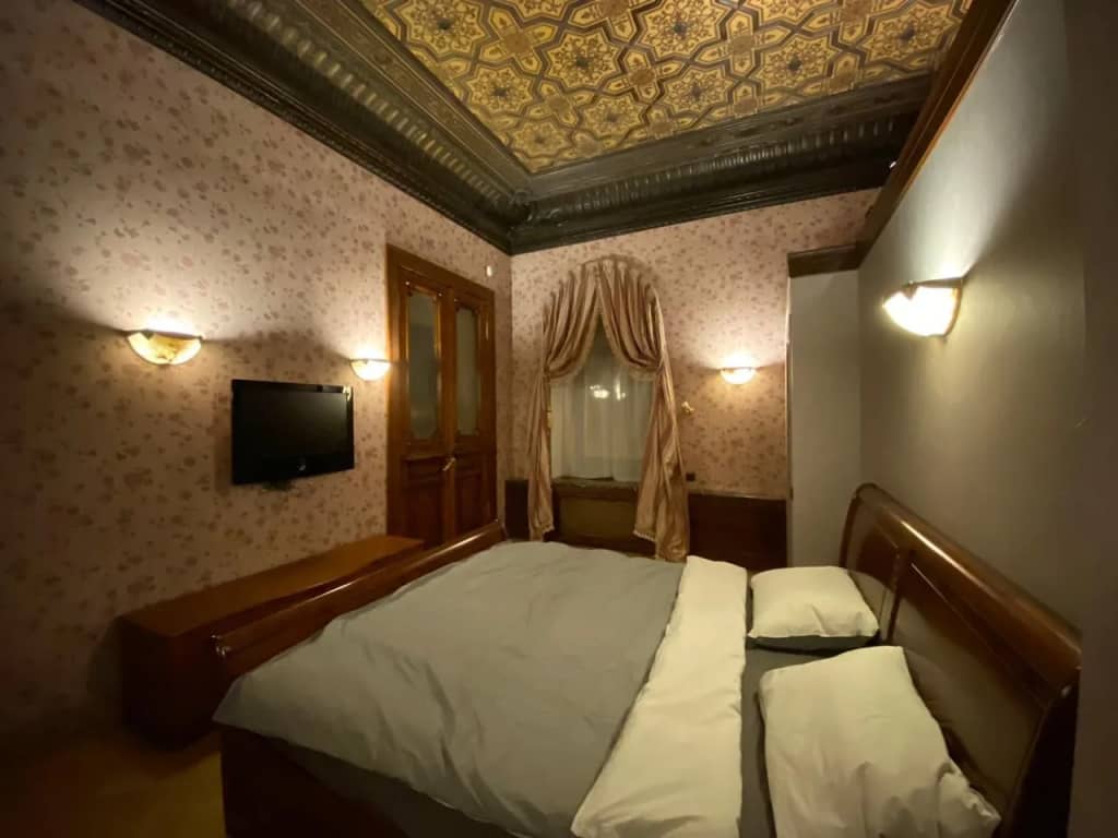 Апартаменты Историческая Квартира с Камином: фото 5