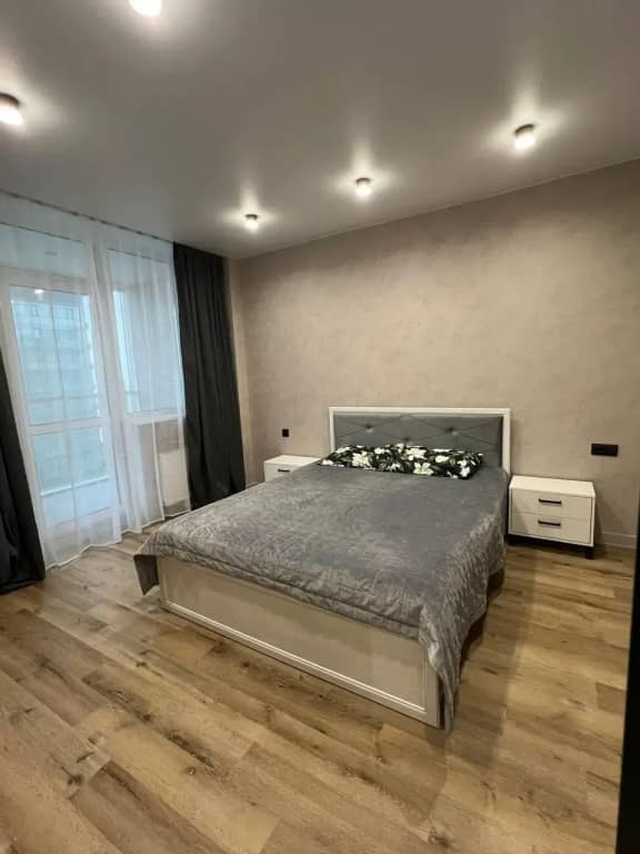 Апартаменты в современном районе с новым ремонтом: фото 5