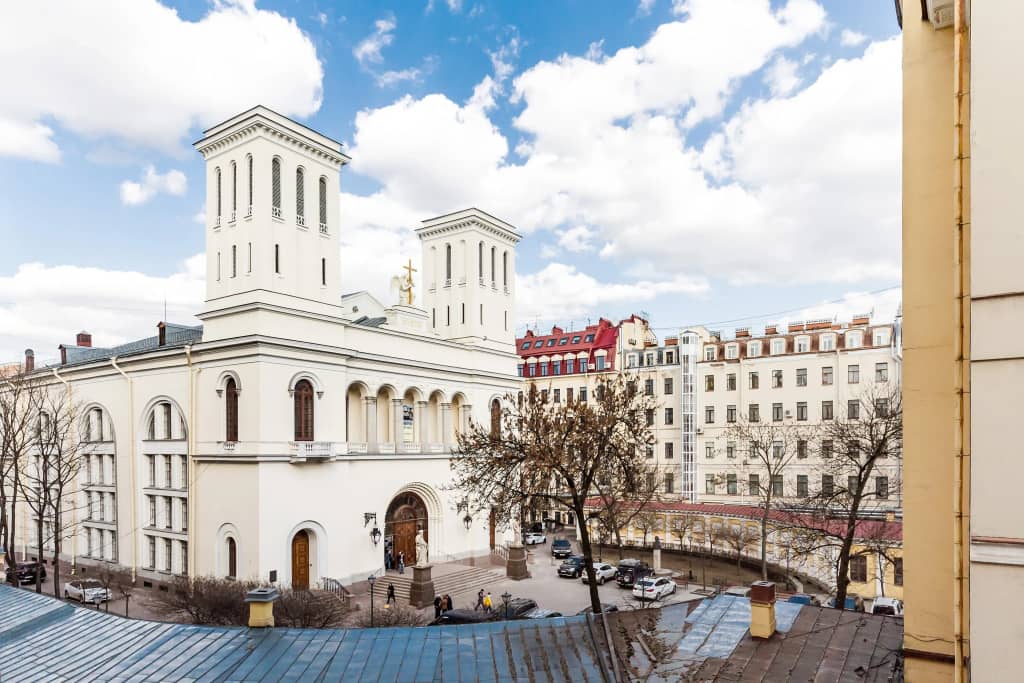 Апартаменты Avenue 180 кв.м с видом на Большую Конюшенную Улицу и Церковь Петра и Павла: фото 7