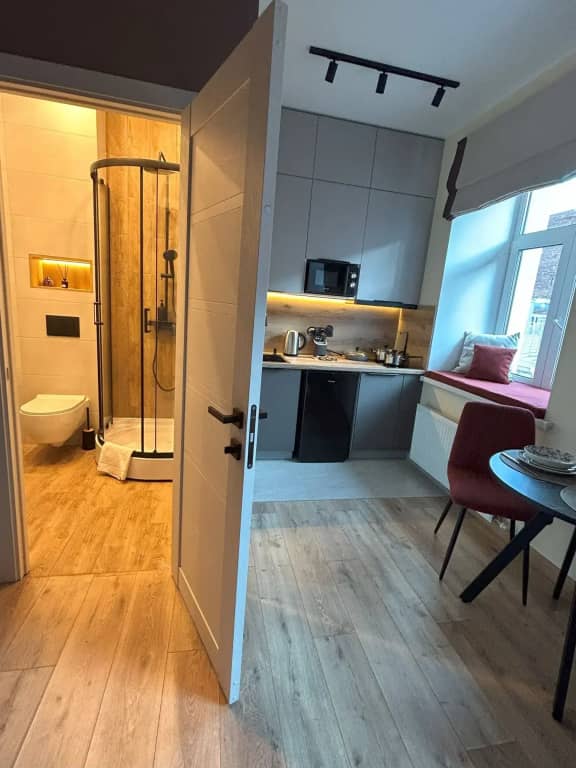 Квартира Новая уютная студия Home10 в центре: фото 4