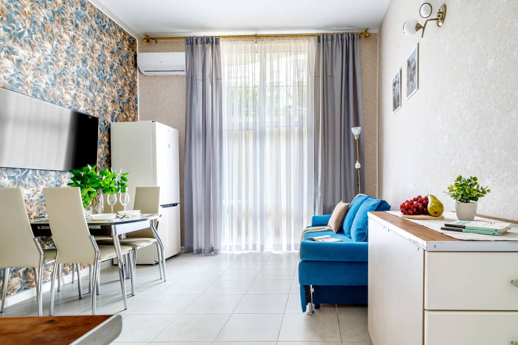 Апартаменты с Собственным Двориком от Home Group apartments: фото 4