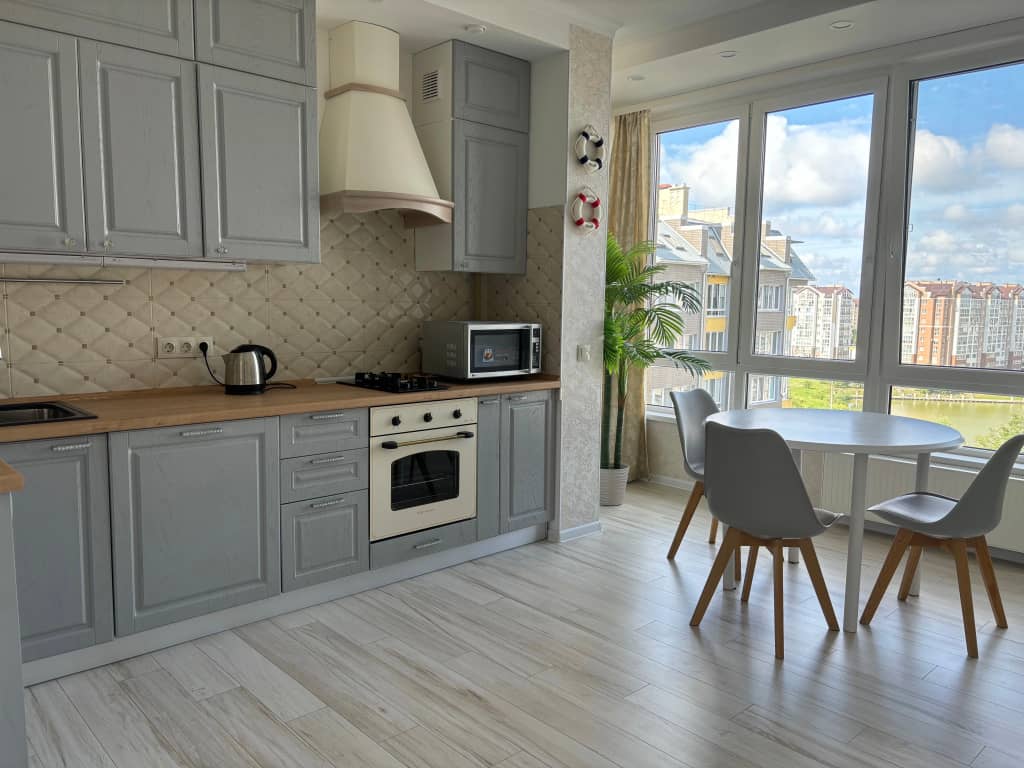 Квартира 2-комнатная 70 м² с видом на озеро: фото 4
