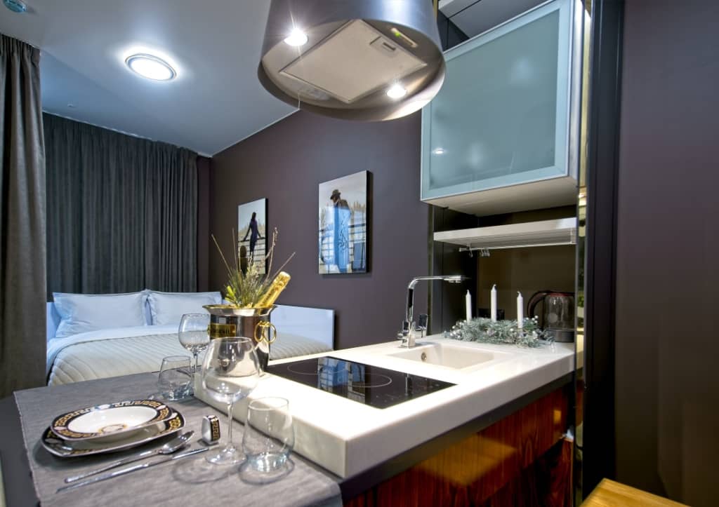 Апартаменты с Балконом и Видом на Город Elite Apartments: фото 5