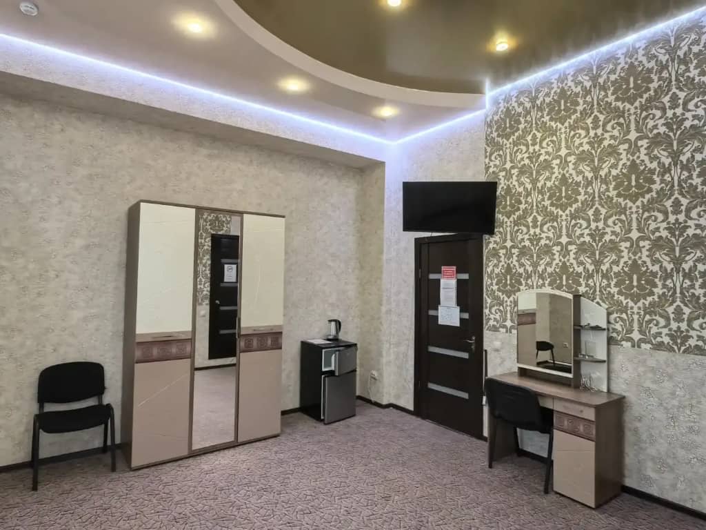 Отель LUXURY Hotel: фото 4